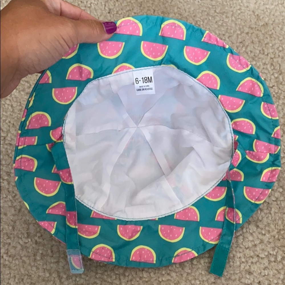 Pool/Sun hat - Picture 2 of 3